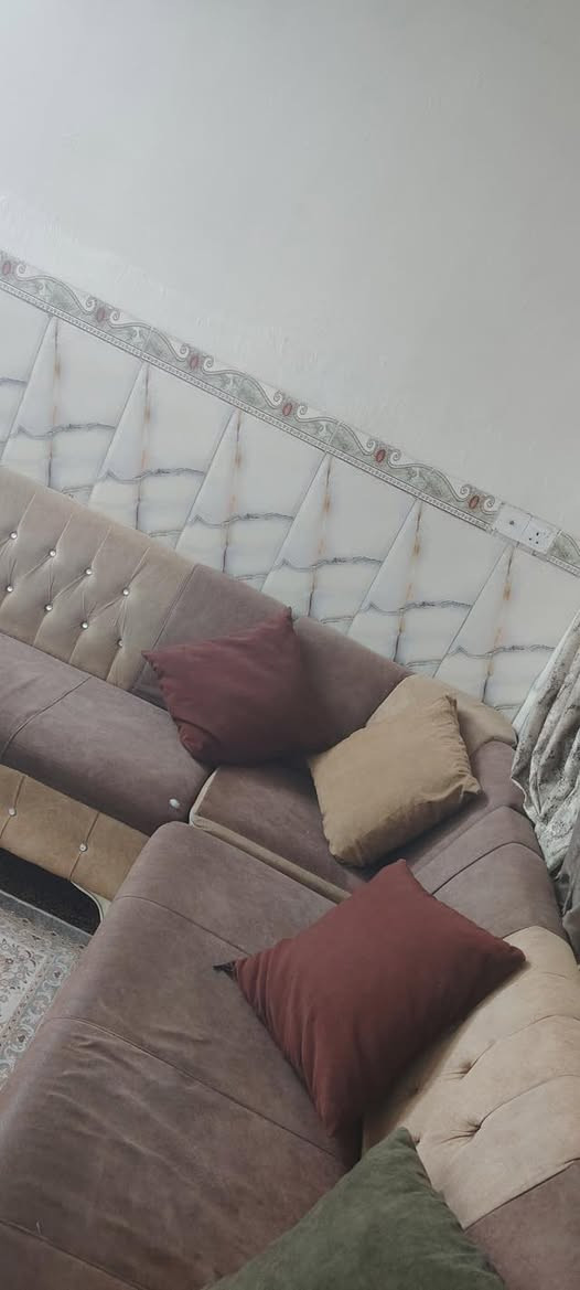 ديوان ٢٢ مقعد مسوي تفصال و قوي لا هابط ولا شي وتجي وياه غطوات او فرشات وكوشات هم وياه و ٣
طبلات هم وياه كلهن  والبردات بيعتهن وحد العنوان اسكندريه حي العسكري


**إذا كنت صاحب هذا الإعلان وتريد حذفه لأي سبب، رجاءا أرسل رسالة إلى الدعم الفني**