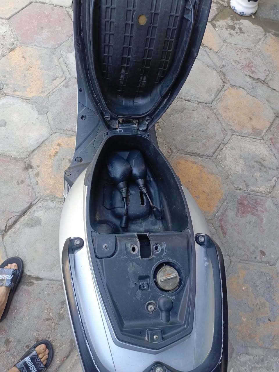 سلام عليكم دراجه سكنس للبيع دراجه مامفتوحه وكله شغاله سلف هندر كهربائيات مكاني بصره قبله سعره 550 رجا مو شراي لاتراسل


**إذا كنت صاحب هذا الإعلان وتريد حذفه لأي سبب، رجاءا أرسل رسالة إلى الدعم الفني**