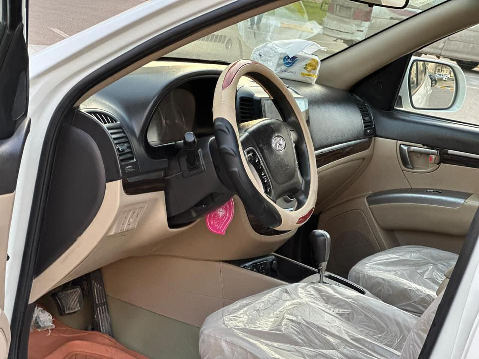 #Hyundai سنتافيا 2011 خليجي ☺️
🔥🔥🫥
رقمها  صلاح الدين الدولي مجدد (( بأسمي)) 
فول مواصفات عدى البصمة 
٧راكب ٣ قطع تبريد 
سويجات الشركه ٣ وياها 
السيارة جاهزة وخير من الله بدون اي نقص 
محركها ٦ سلندر بلادي فتحة داخل صاج كامرة 
السيارة بلادية (( بدون صبغ )) 
السيارة جديدة واحلى من الصورة 
مكانها بغداد بسماية 📍
رقم صاحبها 
                        *********** 

 ادخل للبيج بي سيارات معروضه 

🟥سعر ✍️👈🔥في التعليق يتم الرد فورا🔥🫡

🟥سعر $ ✍️👈🔥 لە کۆمێنت بنوسە یەکسەر وەڵام 
دەدەیتەوە🫡
———————————
بيع السيارات :: CARS#
👆👆👆👆
لعرض. سيارتك على الصفحه مراسلتنا واتساب

#للبيع - #سيارات - #معارض  - #معرض - #سياره
