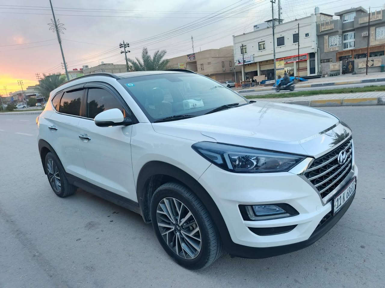 السلام علبكم سياره نوع توسان خليجي موديل 2019 فول موصفات واحد على واحد بنراما داخل صاج شركه الكاصد كشن كهربائي كشن جلد حساسات كامرات مري شفط السياره كفاله عامه عده جاملغ الخلفي رش كلير اثر شخوط ورشيته الباقي كفاله عامه كيرمكينه حداديه تبريد كفاله العنوان كربلاء السعر 194رقم الهاتف ***********
