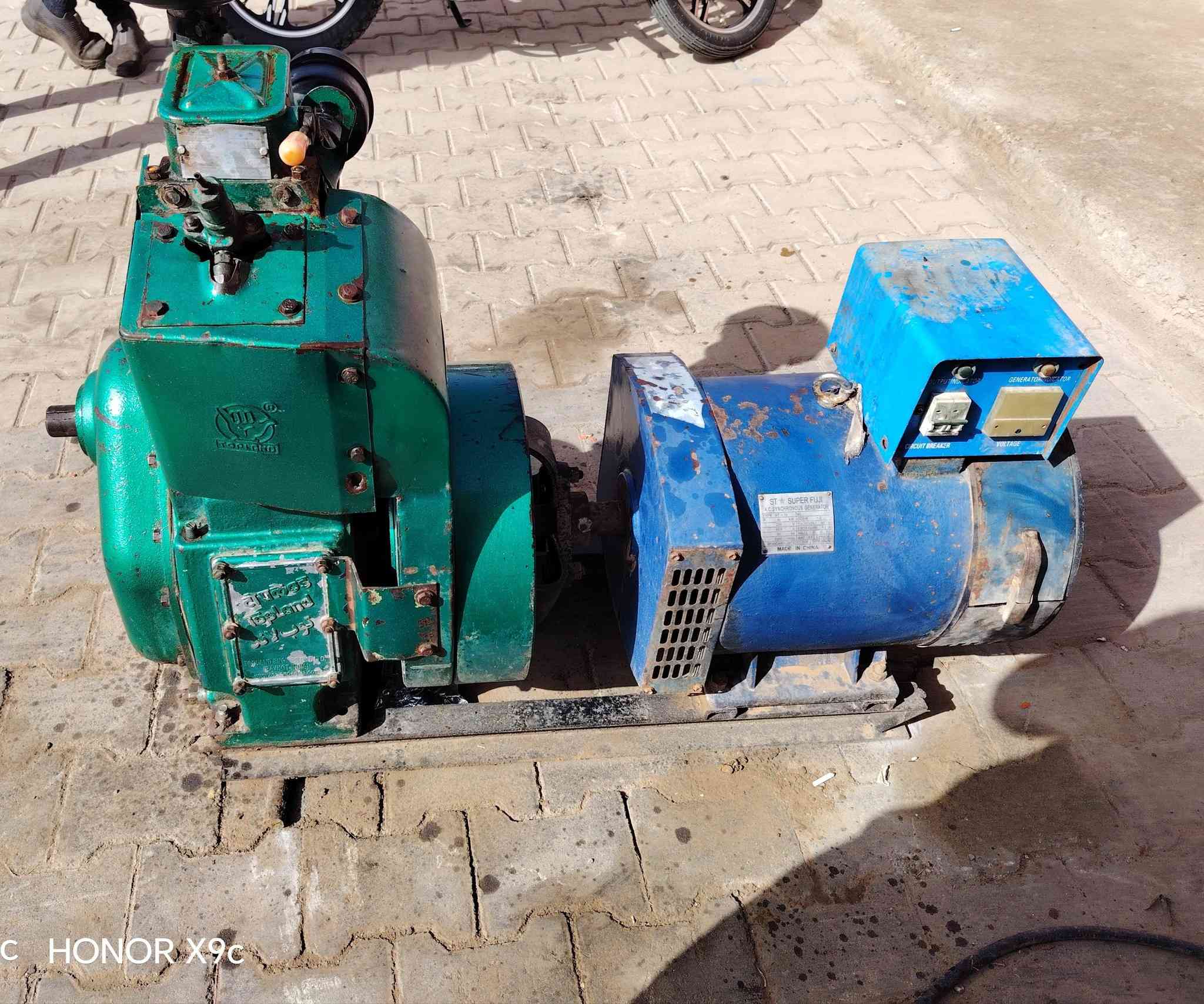 السلام عليكم مولد دبكو توب لاند 10ب10 جاهز السعر 650 الاستفسار ***********
