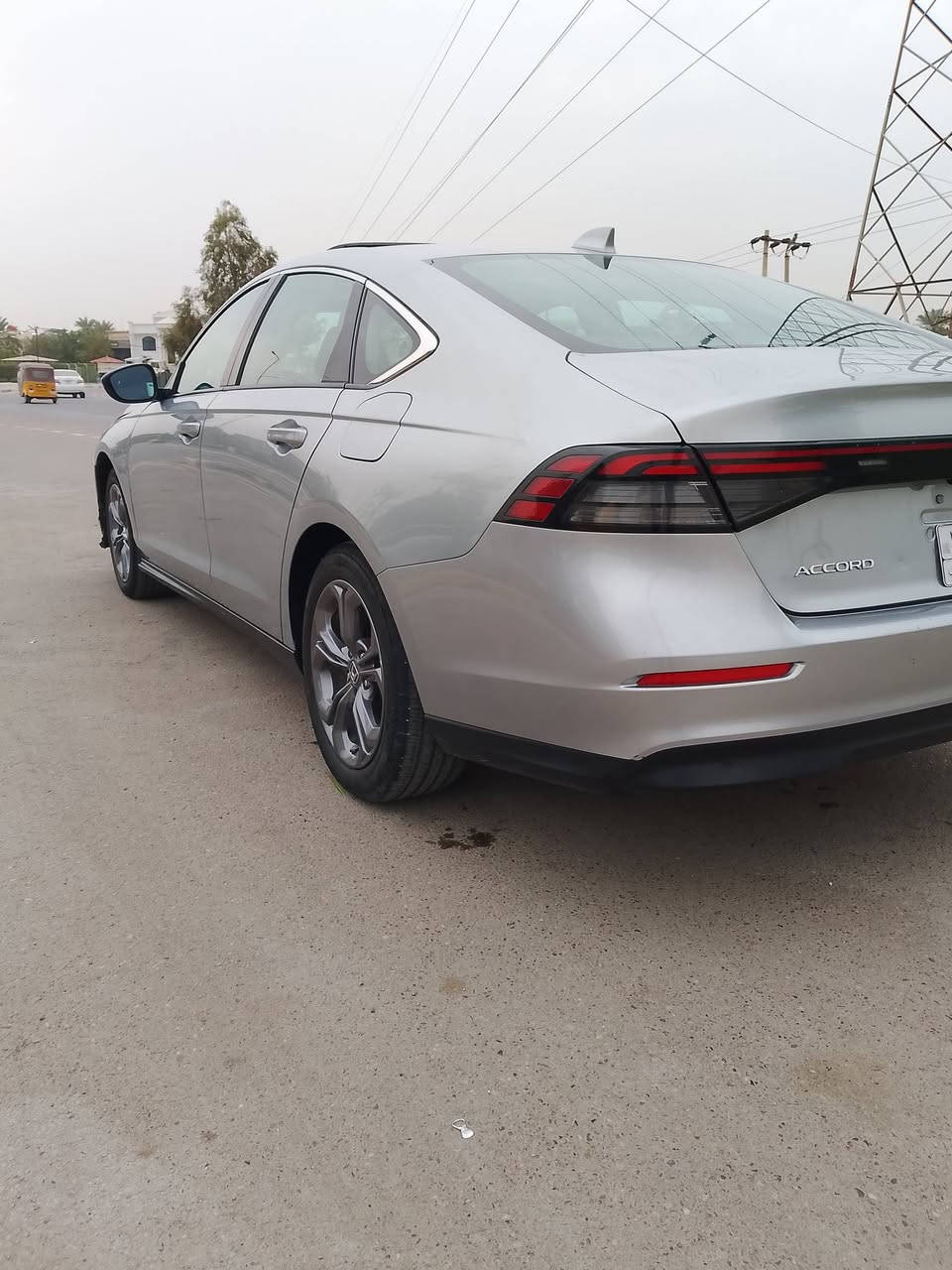 سلام عليكم
للبيع هوندا اكورد موديل ٢٤
بانزين محرك ١٥٠٠ تيربو 
ex السيارة 
حادثها بنيد ومصلح نفسه والجاملغ بي بارد 
مواصفات معروفه 
 بسمي تحويل ثاني يوم ترقيم جديد
السعر ب١٧٠  وبيها مجال 
نقص السيارة رادار امامي واني انطيك فلوسه
العنوان بغداد البياع ***********
