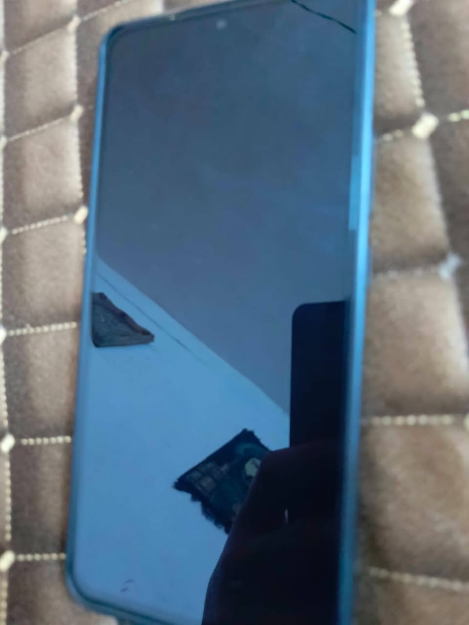 بوكو x6 bro 5g جهاز مكفول ونضيف كلش شخط مابي ذاكره 512 معالج غني عن تعريف 8300 ببجي 120 فريم مكاني كربلاء قرب جامعه مال فريحه سعر 360 وبي مجال رقم ***********
