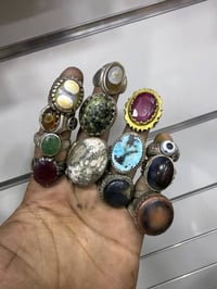 خواتم عدد 13 قطعه وزن 213غرام كلهن فضه 950 السعر للمجموعه كامله 650الف...