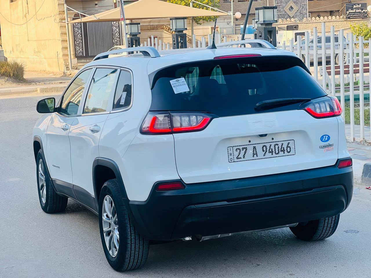 السلام عليكم ورحمة الله وبركاته.                             جيب بزون 2019 حر بسمي تحويل مباشر 
وارد امريكي حادث موجود بل صوره مكفول صبغ تبديل  بارد سياره جديده استخدام شخصي سبيره مانزل بوضع شركه بعده وجاهزه حداديه تبريد تخم تاير جديد ماشيه 38 الف مكينه 4 سلندر فول موصفات ماعده البنورمه السعر 135وبيه مجال الشراي 
مكاني ناصريه مركز                                                   اللاًستفسار اتصل. ***********
