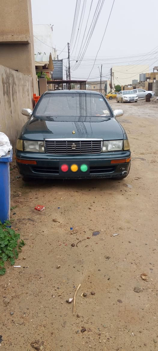 بطه كراون لون زيتوني محرك 3000 ديلكو رقم الماني سنويه 27 سعر السياره 26 وبيها مجال بسيط رقم الهاتف‏‪***********‬‏يوجد واتساب
