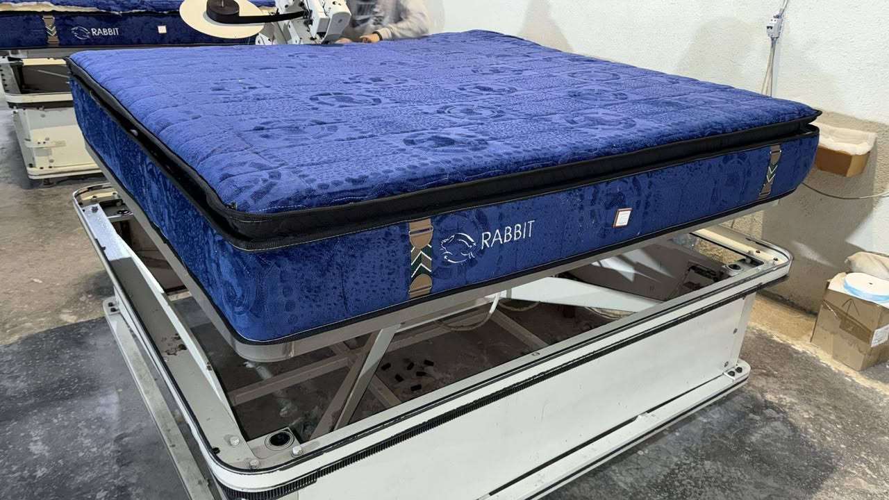 من معرض وموبليات اميد 
انسب أسعار لدينا افتر سوك بل أخير تعال يمنا وأحكم بنفسك
💥💥📣📣📣📣
يتوفر لدينا غرفة نوم 5 قطع و غرفة نوم 6 قطع وغرفة نوم 7 قطع وغرفة نوم 8 قطع وغرفة نوم 9 قطع وغرفة نوم 10 قطع وغرفة نوم 11 قطع كل موديلات غرف نوم متوفر لدينا أكثر من 200 موديل  من غرف
يتوفر لدينا غرف نوم شبايي

دوشك نفرين أكثر من 10 موديل 
دوشك نفر واحد أكثر من 10 موديل

قريولة خشب و حديد
وسفري تركي و عراقي و صيني 

تعلاكات أكثر من 21 موديل

طبلاة أكثر من 50 موديل
خماسي و ثلاثي و رباعي 

كنتور بابين و 3 أبواب و 4 أبواب و5 أبواب  و 6 أبواب 

وكاروك اكثر من 15 موديل 

مستواليت 
امرايه عمودي
ميز مكتبي 
كراسي مكتبي 
ميز طعام🍱🍜
ميز تلفزيون📺
عش مرجوحة
عش أطفال 
طخم ديوان
قريوله طابقين
زحلكيه
مرجوحة حديقه 
ميز طعام حديقه🍴

العنوان قضاء طوز خورماتو شارع عام مقابل معرض الغدير مجاور ايوب ديكورات او مجاور علي فاتح الزراعي

بإدارة
علي عباس 
***********
***********
