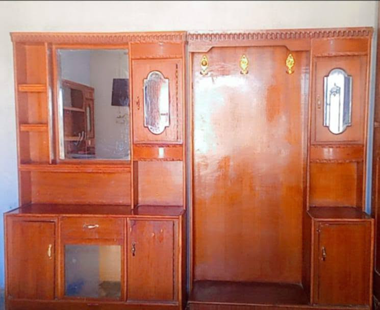 السلام عليكم اخوان توجد غرفه خشاب صاج عراقي 650 وبيه مجال ***********
