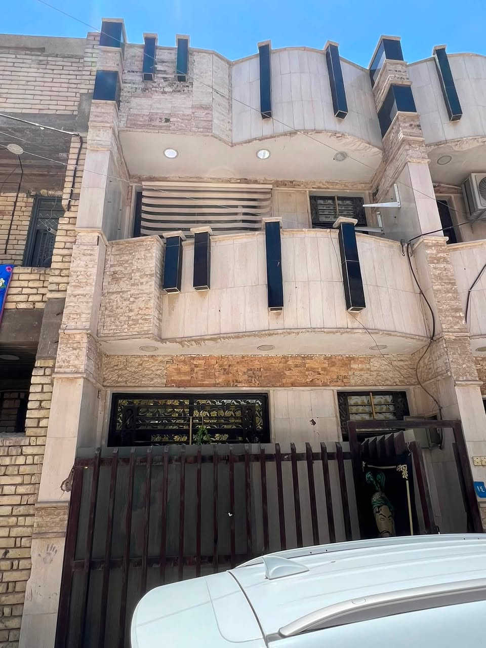 السلام عليكم مشتمل الايجار الشعب مقابل محطة وقود سما بغداد قريب على شارع العام الأستفسار ***********
