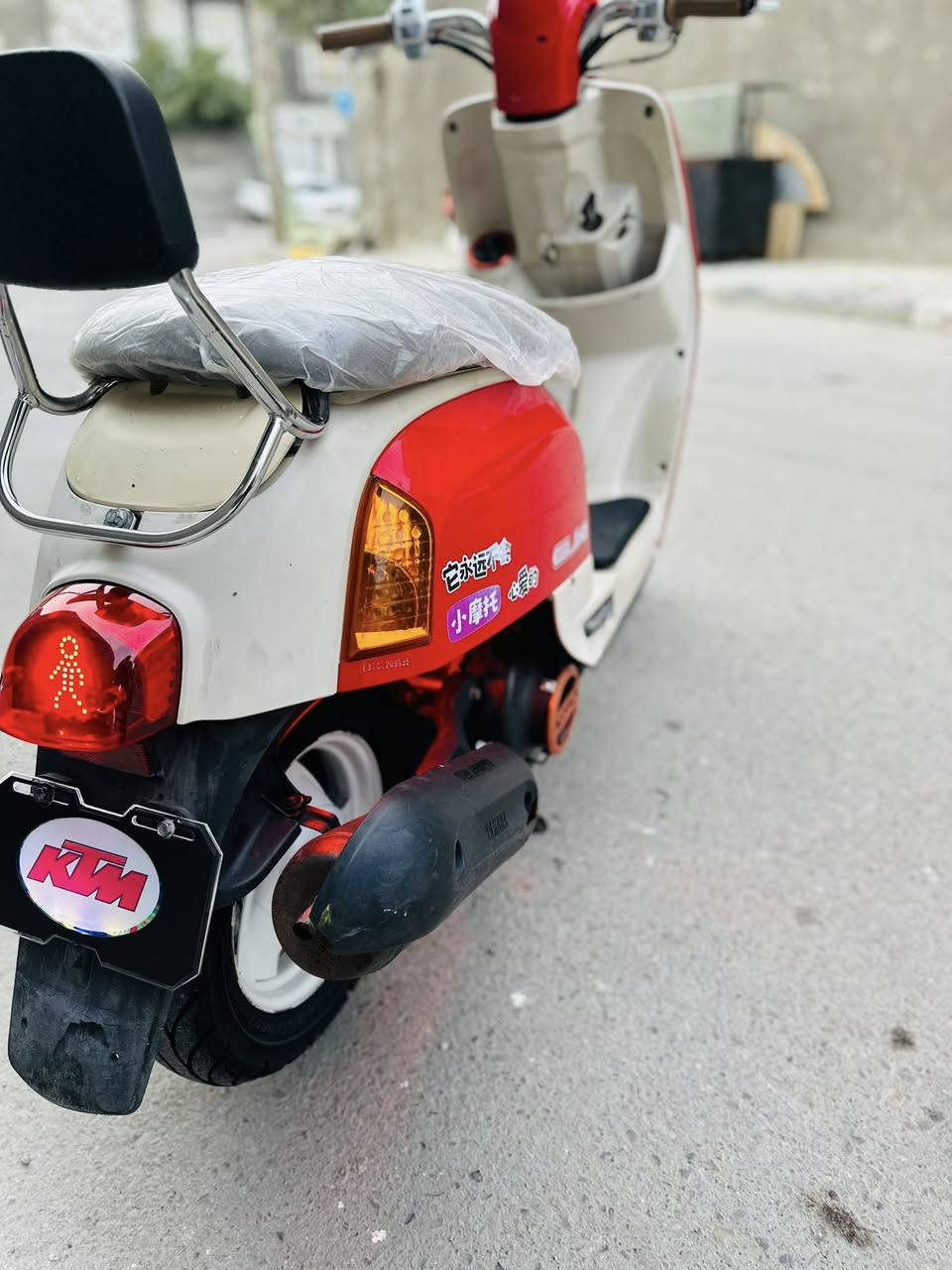 ماكس بوليسي دواخل كريمي مامفتوحه مكفوله كهربائيات كلها شغاله كفراتها ختم واحد سعر 1100 وبيها مجال الاستفسار *********** أو متواجد وتساب مكاني بصره دور شرطه
