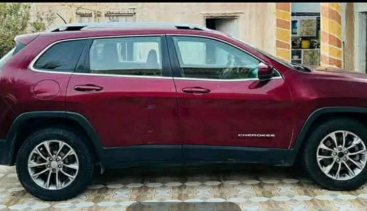 السلام عليكم
جيب شيروكي فئة بزون

الضرر بنيد وجاملغ فقط

موديل 2019

محرك 2400 / 4 سلندر 

كير محرك مكفولات 

حدادية جديدة 

شاشة 

داخل جلد 

سايد بريك كهرباء 

لايت زنون 

منافذ شحن

السعر135وبيها مجال 

عنوان ذي قار 

للاستفسار***********
