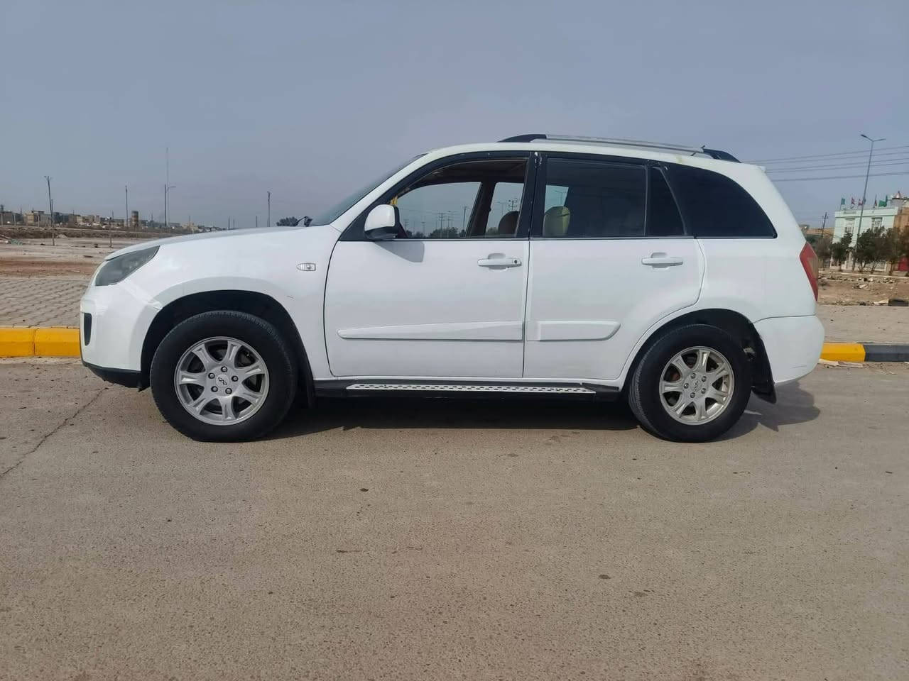 سلام عليكم تيكو موديل 2013 جاهزه
رقم بغداد سنويه ل٢٧ جاهزه كير محرك حداديه تبريد تخم تاير جديد مكفولة من الحادث والتبديل خياسات كلها مسويها
السعر ٤٩وبيها مجال (***********)
