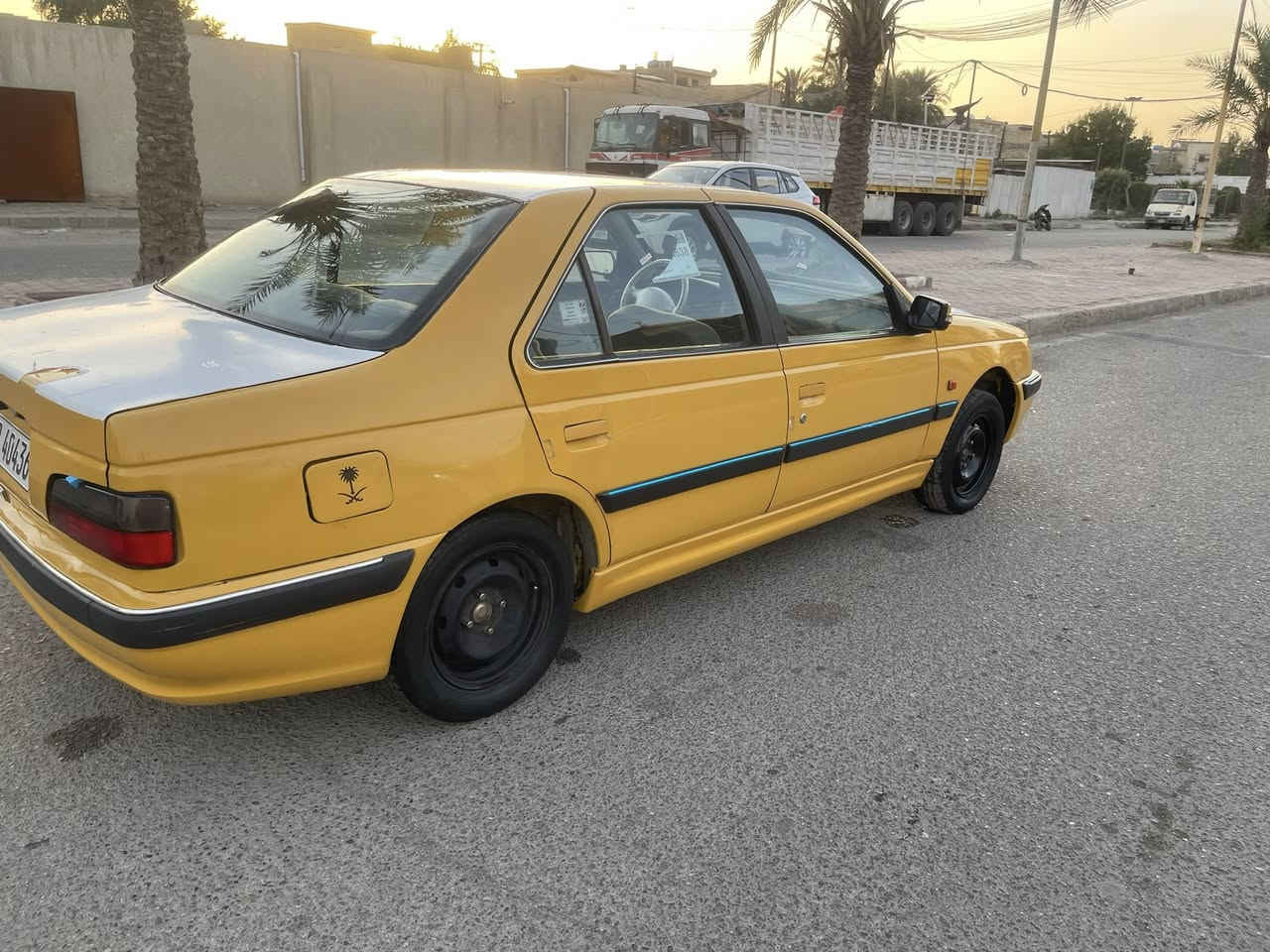 السلام عليكم بيجو بارص ١٥ السيارة نضيفة جداً مكينة وكير كفالة كهربائيات كفالةالسيارة حلوة بيها جاملغ خلفي السعر ٤٠$ وبيها مجال المكان حي اور للاستفسار *********** واتساب
