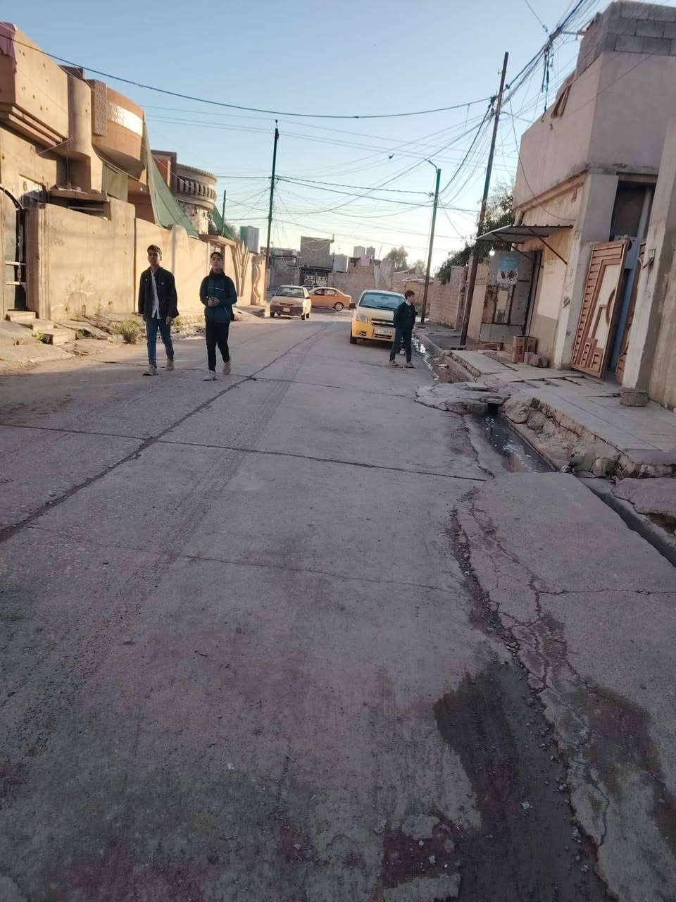 دار للايجار 👉👉 مساحه 110 متر
حي الانتصار شارع 60خلف المركز الصحي ثالث فرع

يتكون من غرفة نوم 💤 وهول وستقبال ومطبخ وصحيات وبيتونه فول شارع تبليط جديد مدارس قريبه عليه 

بدل الايجار 250 الف

 للاستفسار الاتصال ع الارقام التاليه 

***********☎️ وتساب ابوحيدر 

***********☎️ وتساب ابو مصطفى
