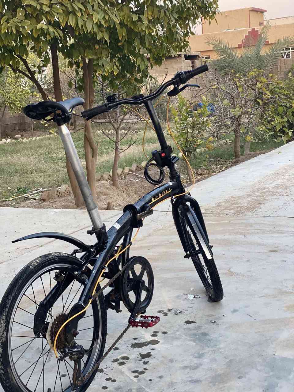 سلام عليكم بايسكل أبو الطبكه ألمنيوم جديد كلش مكاني بغداد البسمايه السعره 90وبيه مجال  موجود توصيل ***********موجود واتساب أو اتصال
