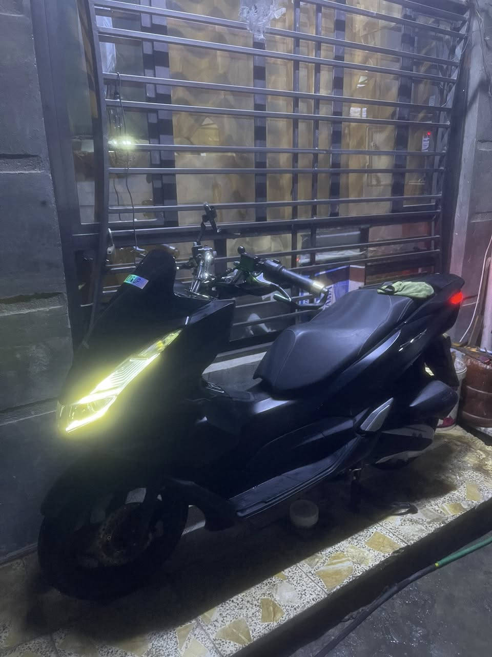 PSX 125c
جيل الرابع 
 موديل 2022
للبيع فقط للبيع 
مكينه بجيس دراجه مال معرض 
كمرك مدفوع أصوليه بقي بس ترقم 
كفاله كفر مكينه اكسل ضفيره كفاله عامه دراجه 
بصمه حساس ستان / اي بي إس دراجه 
منضومه زنون تدفه يدات اكزوز أكرو فوج 
نكره بكل وقت دراجه شلعه ومعدل وبيه بعد نواعم 
بيه ملاحضه شخط بكفر بسيط اجتي من بره هيج 
راغب بشراء سعره 20 وبيه مجال كلش بسيط 
***********
مكاني بغداد / الدوره
