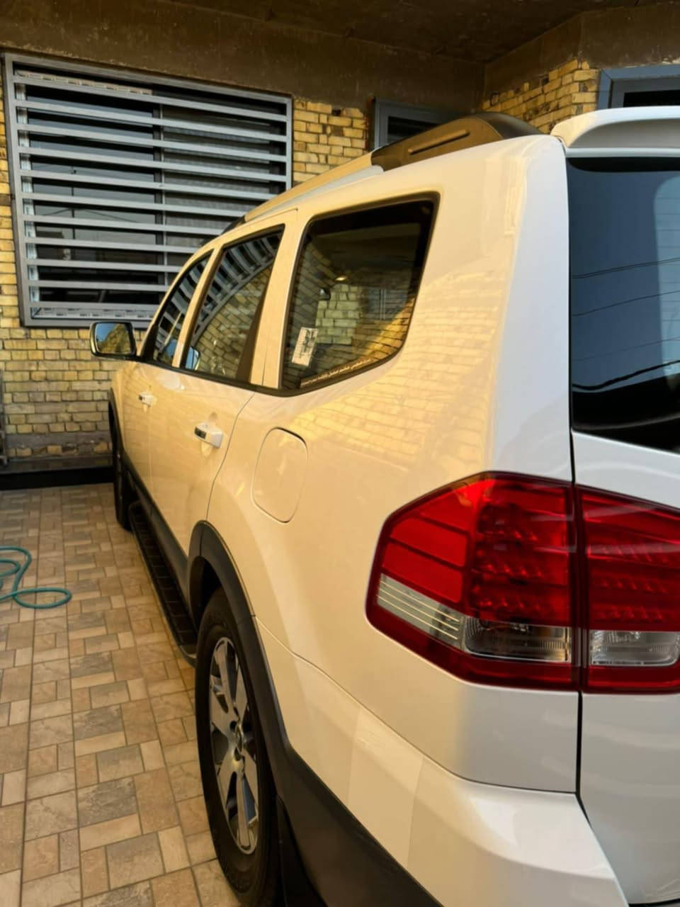 للبيع كيا موهافي موديل 2017 فول مواصفات استيراد الشركة الدولية
مواصفات بصمة كشن جلد
كشن كهرباء فتحه فور ويل حساس امامي خلفي ماشيه 59 الف  حقيقي السيارة بحالة الوكالة ومكفولة كفالة عامة ما عدى رصعة صغيرة بالبنيد موضحة بالصور
السيارة موجودة بالكوت رقم بغداد للتواصل رقم الهاتف ***********
