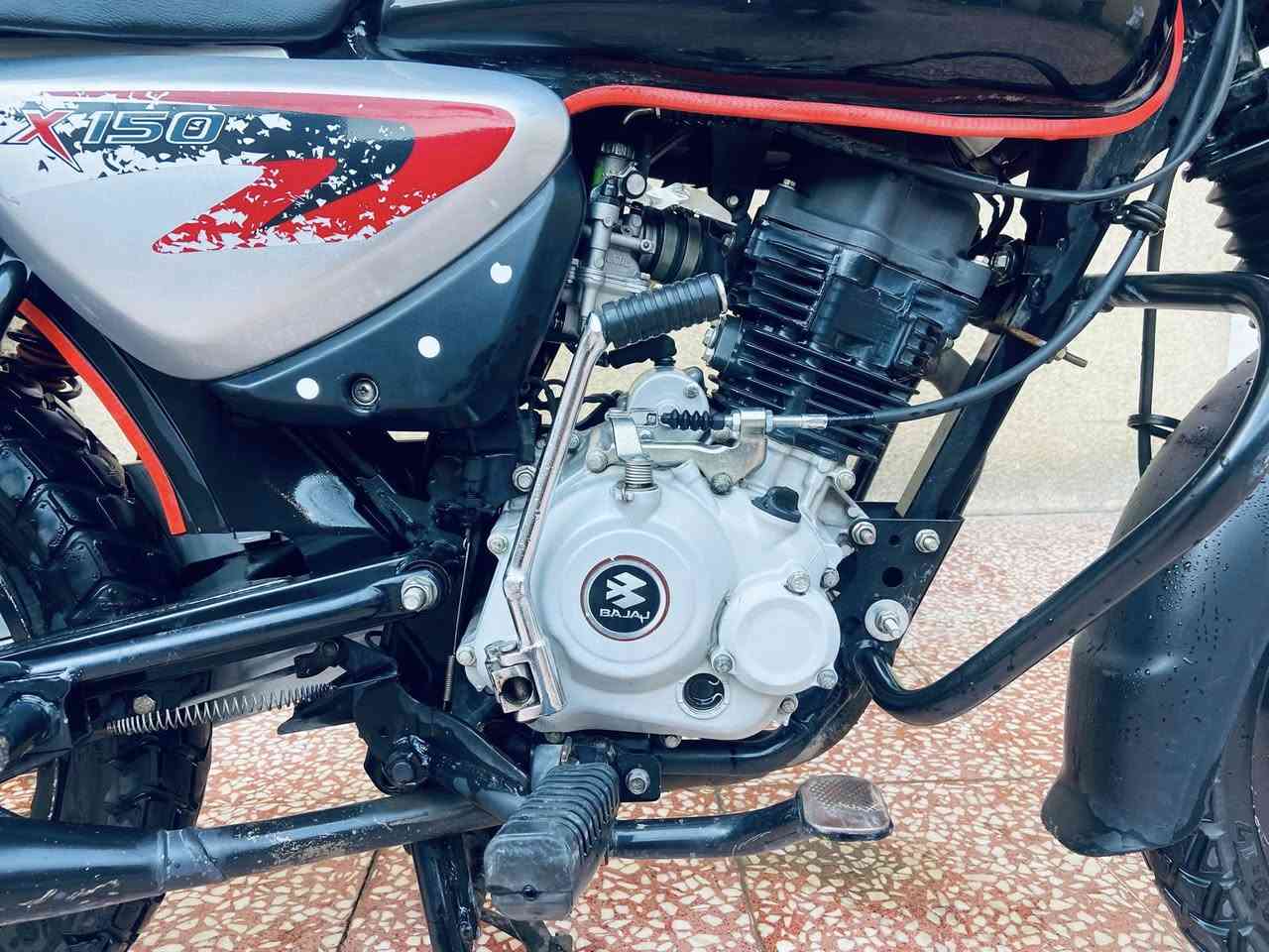 السلام عليكم بوكسر للبيع موديل 22 نهايت السنه 
مفتوحه مره وحده الدراجه نظيفه وممتعوبه بدون اي نقص كامله ومكفوله مرقم بغداد باسمي تحويل مباشر 
مليون و  850 
وبيهه مجال حك الجيه  بغداد حي البتول رصافه 
*********** 
***********
