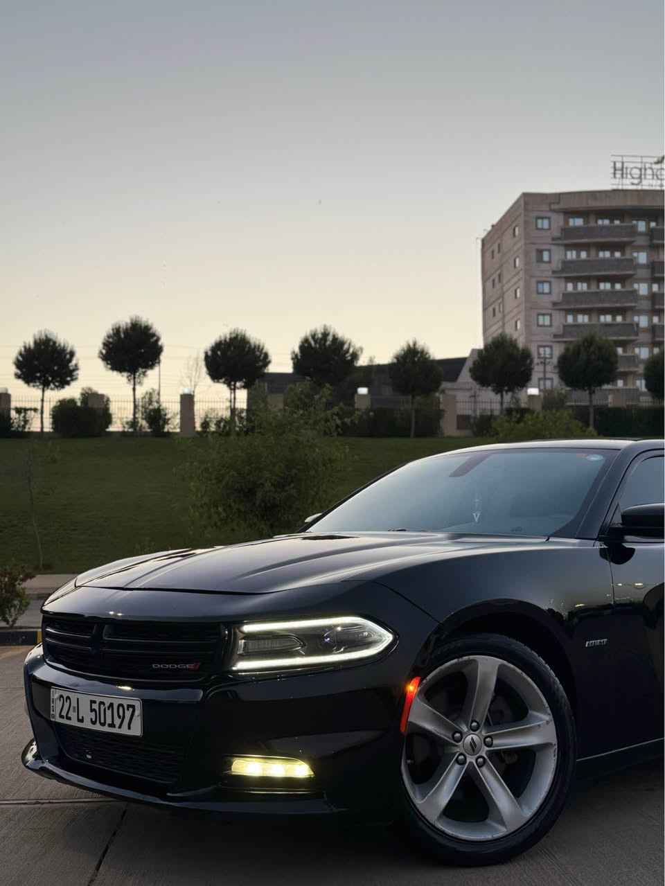 Dodge charger RT 2017
5.7 hemi 

***********

شاشه كبير
كشنات تدفئة 
بصمه
تشغيل عن بعد 
تحكمات ستيرن
تحديد سرعه
شفتات بستيرن
باقي مواصفات معروفه 
سياره دخلت كلين
بيها شبرين كارت ببنيد
بدون دواخل و ارباك
محرك مامفتوح
بسمي
مكاني السليمانيه
سعر196 مجال السليمانية, العراق
