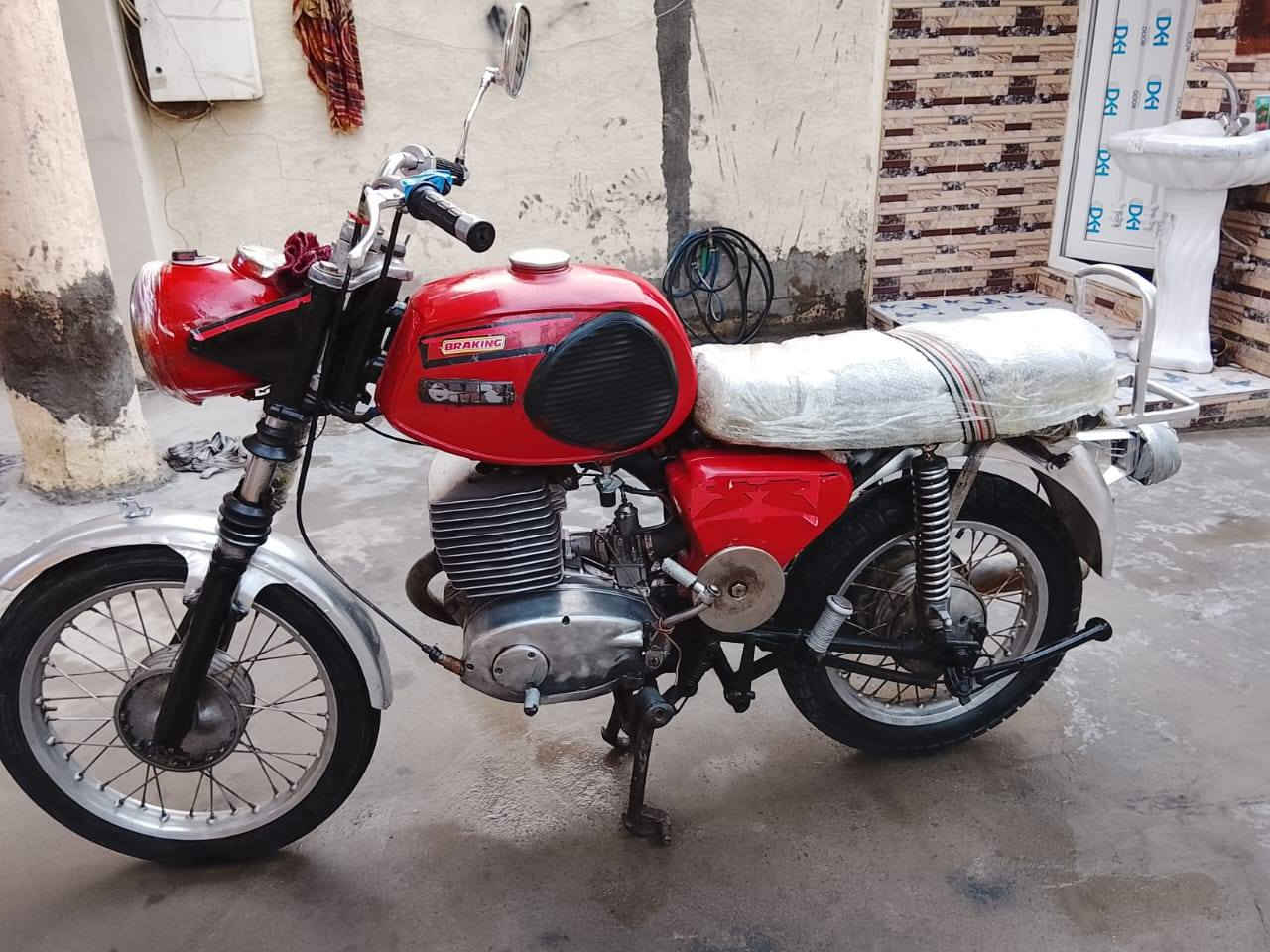 سلام عليكم موطور mz81 موطور ما ناقصه شي السعر 525 وبي مجال مكاني شارع 60 قرب نادي الوحده***********
