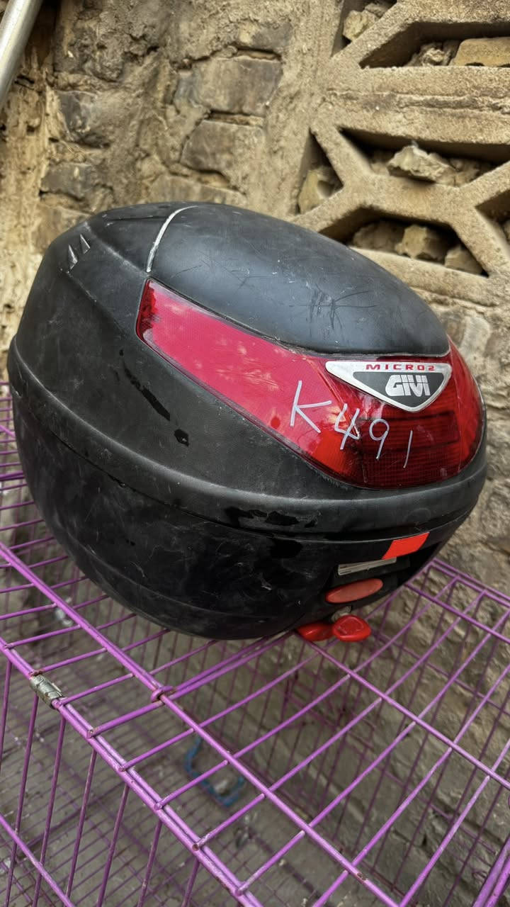 سلام عليكم متاح جنطه مال سبيسي اشتريت دراجه جديده وفتحت هذا الصندوك منهه السعر 25 اصليه يابانيه 

مكاني بغداد الحريه 
***********
