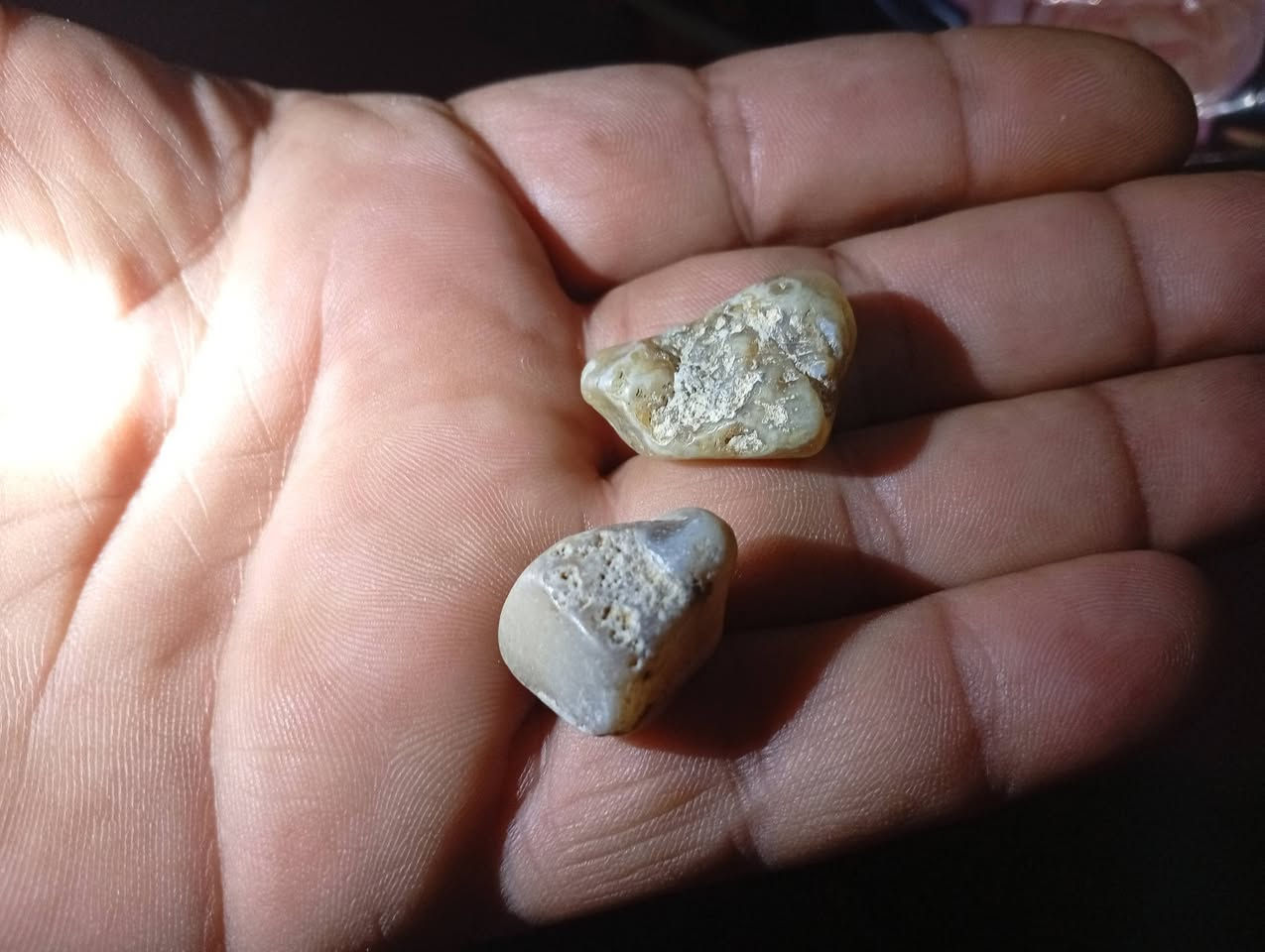 حجر كريم ملاكط للبيع للاستفسار اتصال بالرقم *********** ابو حسن
