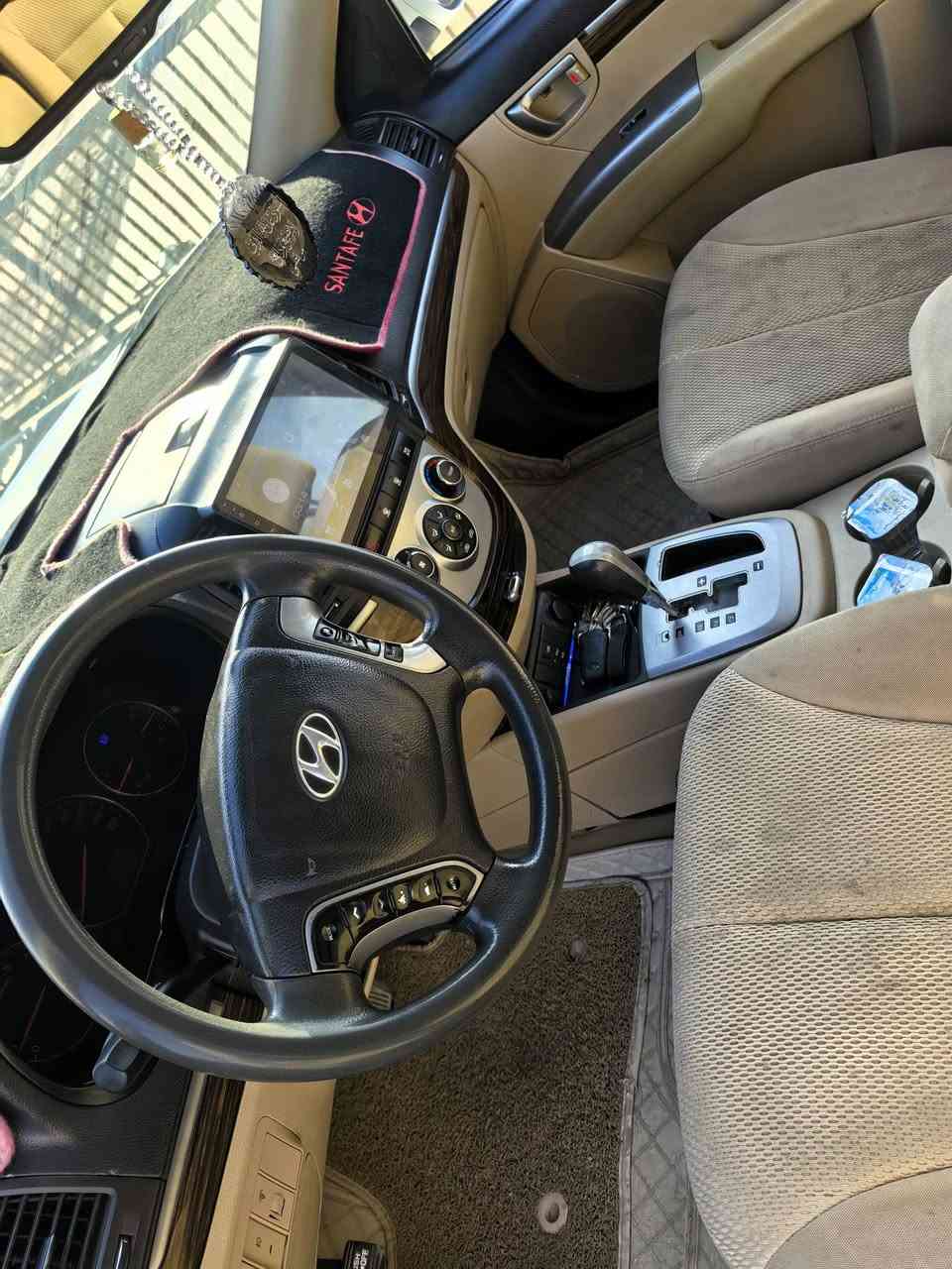 سنتافي 2012 مكفوله من البارد والصبغ
محرك اربعه سلندر 

بصمه 

بانوراما

حداديه جديده

تايرات جديده

تبريد ثلاث قطع

 سنويه اربيل لحد 2027
 السعر 130 قفل

ملاحظه المحرك بي تنقيص قليل

العنوان البصره

 ***********
