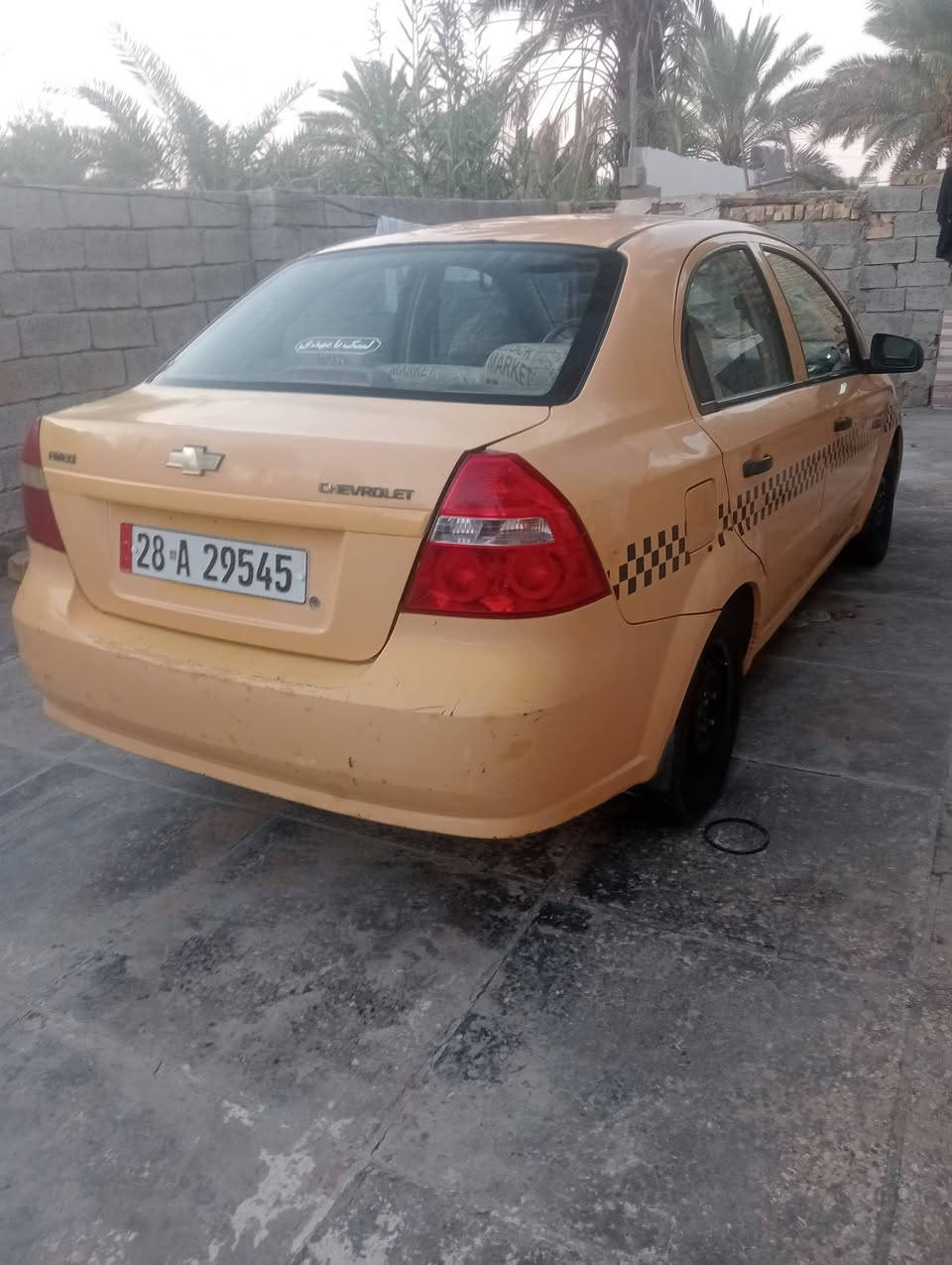 افيو موديل 10  خليجي مفتوح  كير عادي مصفرة هيئة وغرامات بية ضربة جاملغ الخلفي وال أمامي وباقي كفالة  تبريد عاطل  مكان السيارة  ديوانية للستفسار *********** واتساب السعر 48
