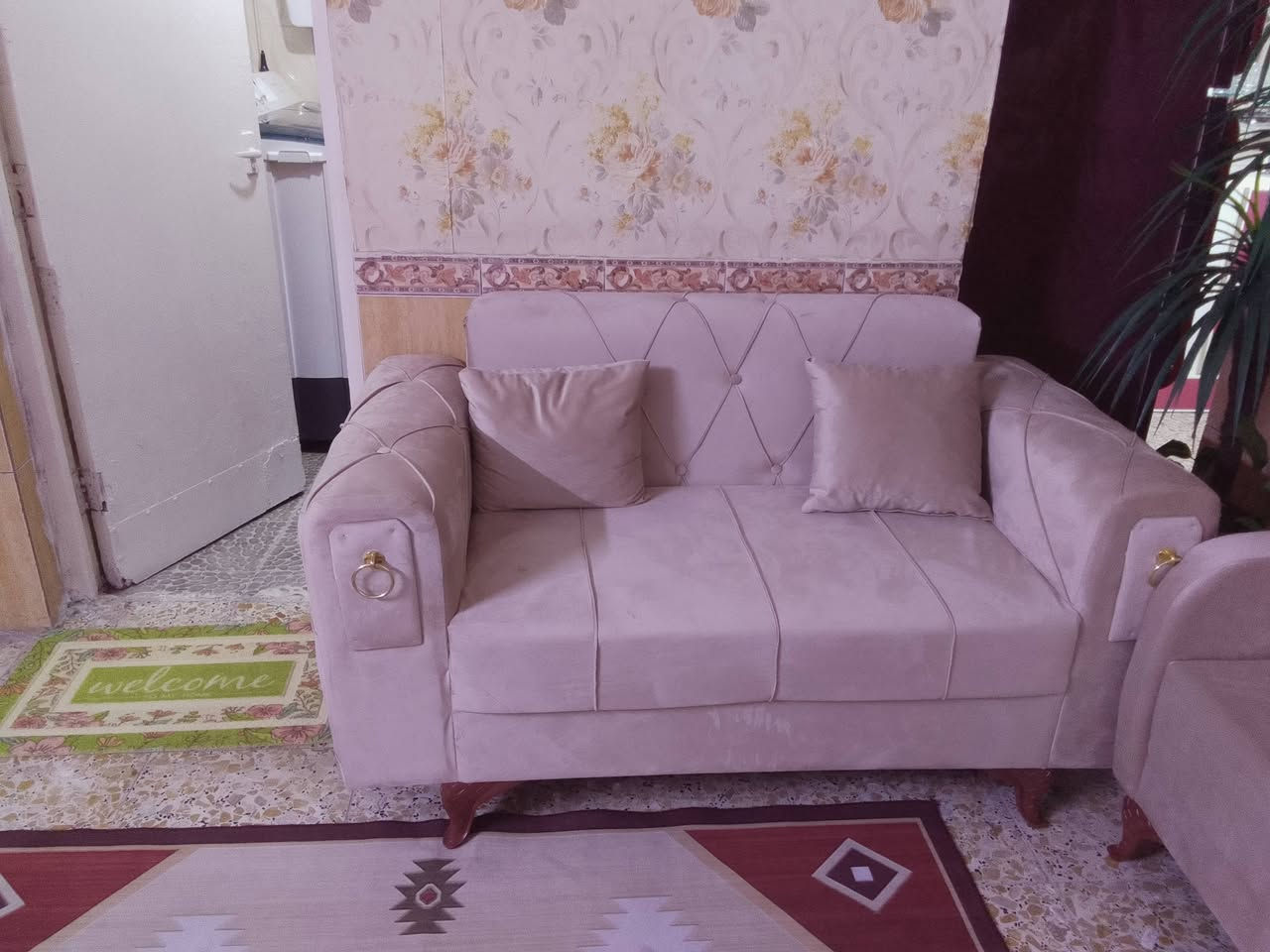 السلام عليكم تخم للبيع جديد إستعمال اسبوع لون بيجي اوف وايت 350 وبي مجال


**إذا كنت صاحب هذا الإعلان وتريد حذفه لأي سبب، رجاءا أرسل رسالة إلى الدعم الفني**