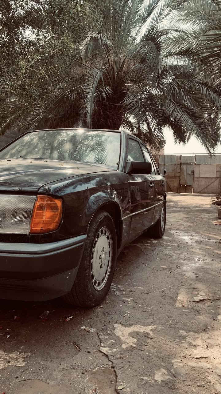 سلام عليكم مارسدس 87 رقم إنكليزي بصرة كير ومحرك بطة  تحويل ثاني يوم  سنوية لل27  ترهم مراوس أو بيع السعر 45 رقم الهاتف واساب فقط ***********
