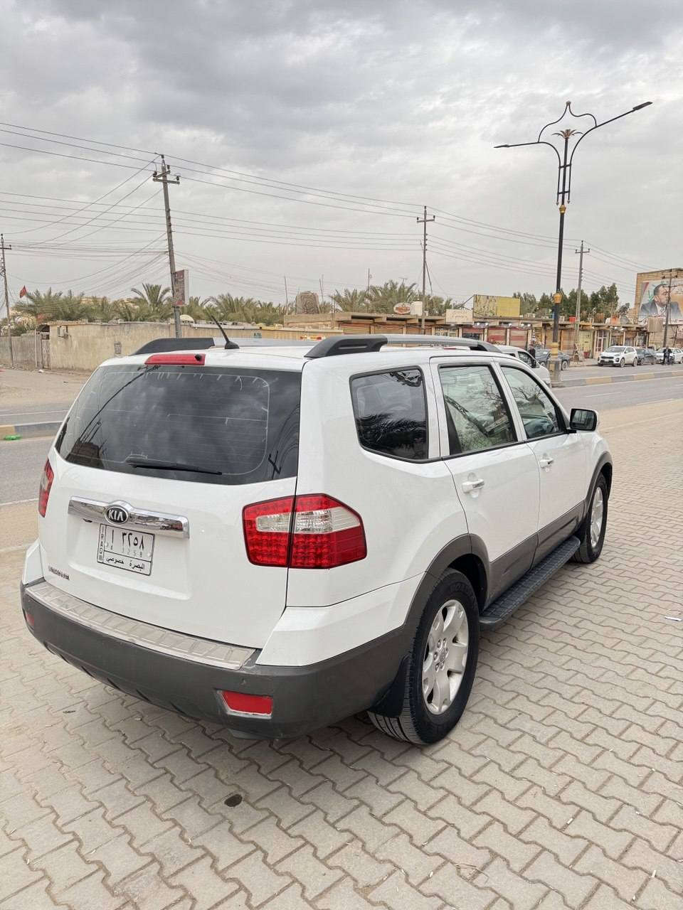 السلام عليكم كيا موهافي 2013 خليجي سياره جديده وجاهزه من كلشي مكفوله من الضربه وصبغ  فول مواصفات فتحه بصمه تحكم ستيرن حساسات كامره اشاير بلمري داخل صاج زراكات لايت زنون بلاد كشنات جلد +كهرباء ويل كب١٨ ٧راكب تبريد ٣قطع محرك ٦سلندر٣٨٠٠ رقم بصره مشروع ٢٠٢٧ تحويل مباشر سعر ١٤٥ وبيهة مجال *********** العنوان البصره ابو الخصيب
