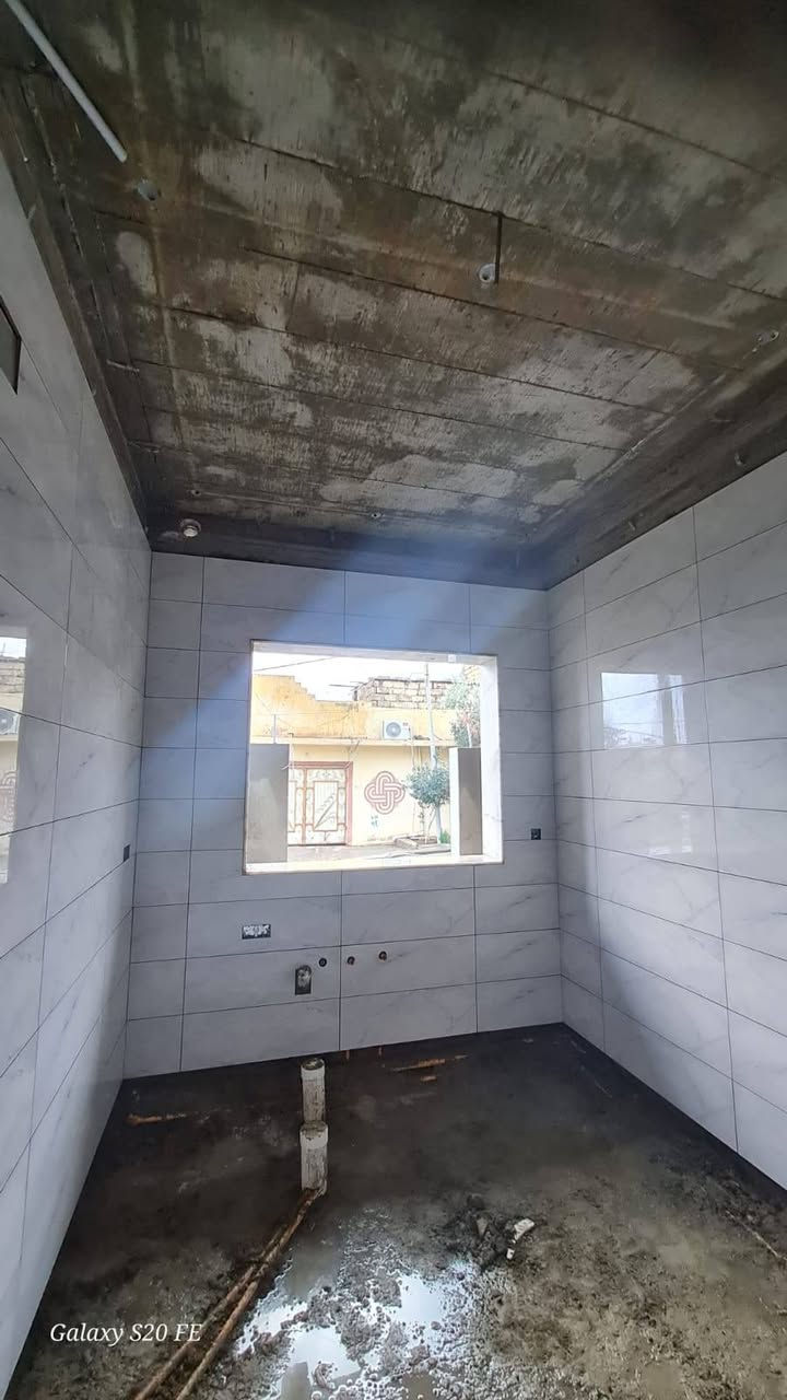 السلام عليكم جزء من شغلي جدار وارضيات وبايات
وان شاء الله يعجبكم الشغل وحالين متفرغ
***********  ***********
