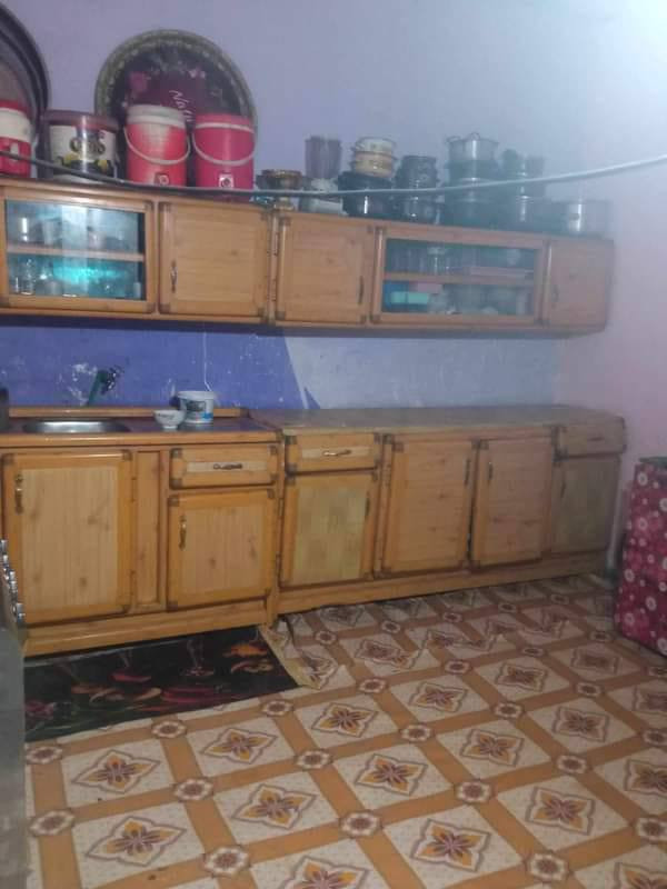 هام هام للبيع مساحه 160.    سعره 6 ملاين فقط 

بيت للبيع خلف كراج الحله في الكوفه مساحه 160م بيه 3 غرفه وصاله ومطبخ وتخاريج البناء متوسط 

بيت زراعي بلديه بيه ورقه 

الخاص مفتوح اتصال ***********
