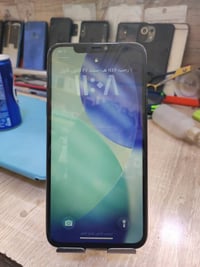 آيفون ١١ برو ماكس • ٢٥٦ • قفل