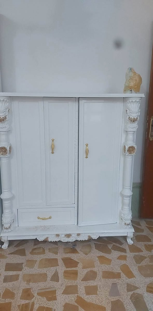 غرفة اخشاب للبيع تزكام اخت الجديده ٨ قطع شغل عراقي  مسكميها ب٤ ملايين يريدوها بمليونين ونص مكانهه النجف اي ضرر مابيهه البيع لغرض الانتقال
 للتواصل ***********
