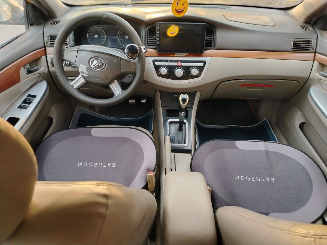 السلام عليكم
اخوان ليفان 620 موديل 2013

فول موصفات كير توماتيك

تبريد ثلج تدفئة نار 

محرك كورلا شرط 

سقف تنتة كهربائي شغال

اشاير بالمري

مسجل شاشة اندرويد

قفل سنترلوك

كشنات جلد

كهربائيات كلها شغالة 

منضومة غاز إيطالي بيها كارت

(يعني انسى المصرف ) 

معجون جاملغ السايق وخلف النفر شبر

رقم بغداد ألماني شرعي بالموصل شرط التحويل والوكالة من الوكيل

سيارة جاهزه كبل للشارع

ملاحظة (الكير بي نضوح قليل من الجبنة) 

السعر 42 ورقة وبي مجال

مكلف بالنشر رقم صاحب السيارة  ***********
