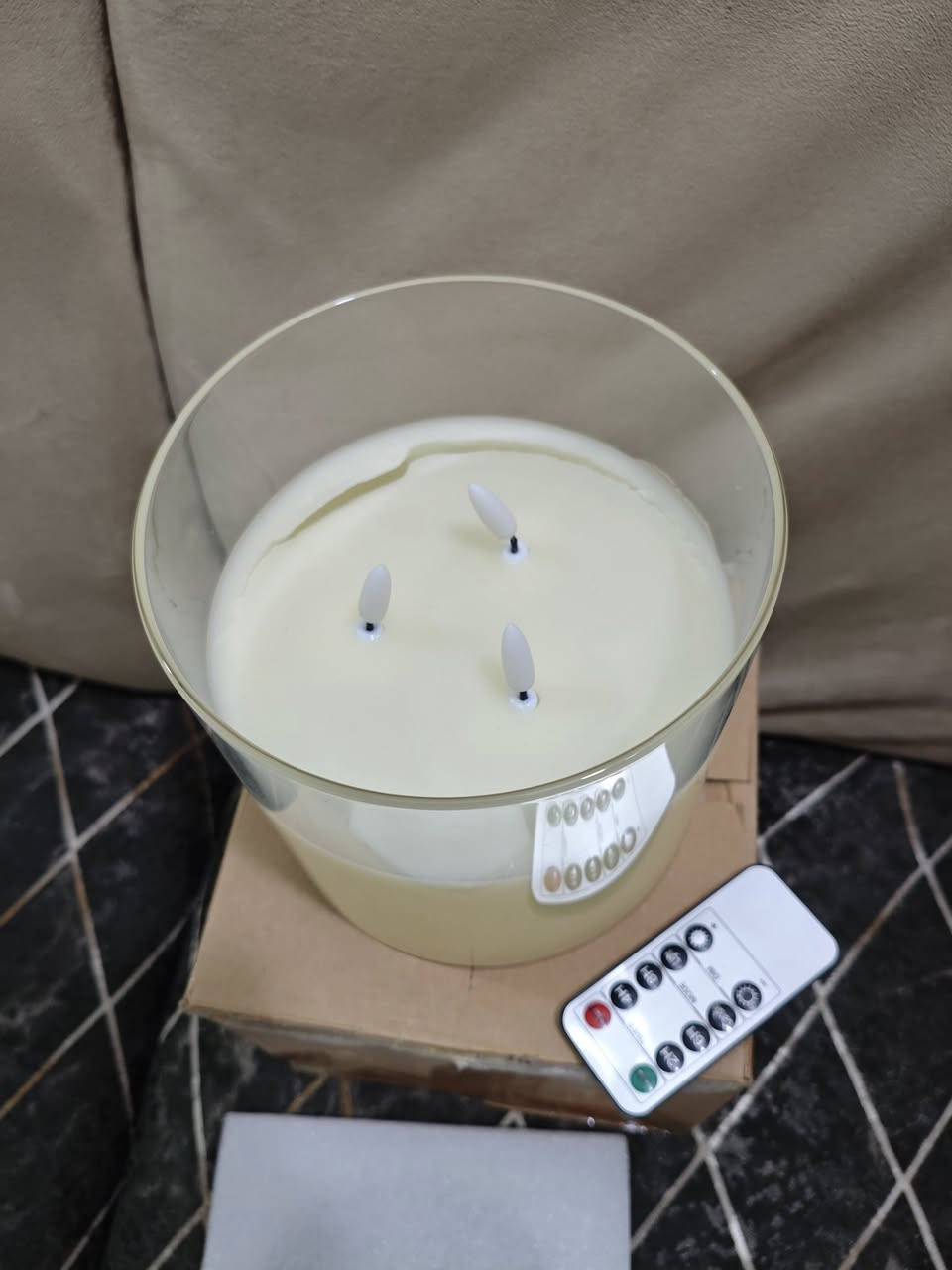 شلعة اغلبها نشرات تقريبا ٢٥ قطعة
شلع القطعة ٤ الاف
اسعار المفرد تختلف


**إذا كنت صاحب هذا الإعلان وتريد حذفه لأي سبب، رجاءا أرسل رسالة إلى الدعم الفني**