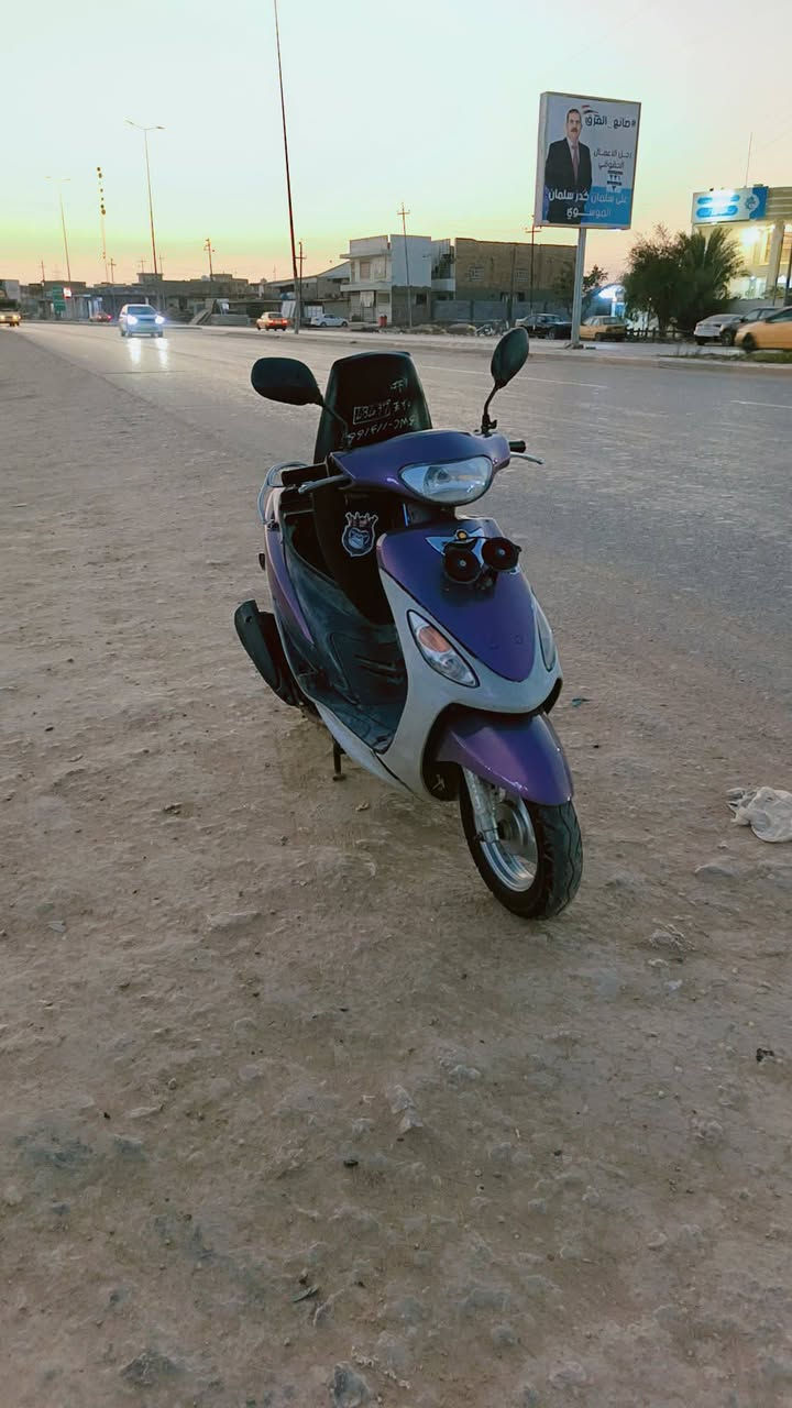 السلام عليكم ماكس منغولي للبيع كفاله عامه ما مفتوحه ع الفحص ما ناقصه اي شي نكره سلف  كهربائيات كامله مستعجل على بيعها السعر 700 وبيه مجال مكاني ديوانيه مركز للاستفسار ***********
