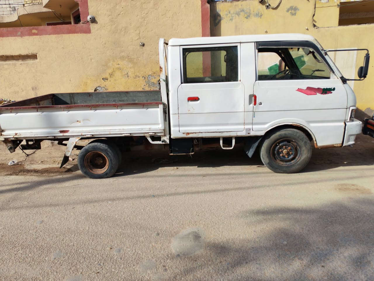 السلام عليكم كيا حمل بنكو موديل1997 للبيع طويله بيه شعار  رقم بغداد مشروع وطني مداور ثاني يوم  مكان السيارة بابل الطليعه السعر 38 وبيه مجال الاستفسار على الرقم *********** مكلف بالنشر
