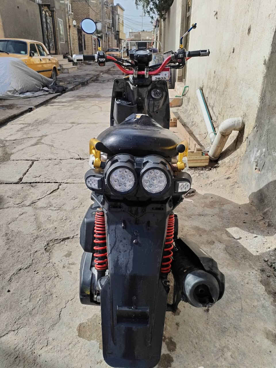 دراجه ياباني اصلي كلشي مامفتوح بيها دراجه رمبه قبل كم يوم نازله من رمبه
مكينه برغي مامفتوح بيها ابلاد
مليون وربع وبيها مجال. الاستفسار ***********
