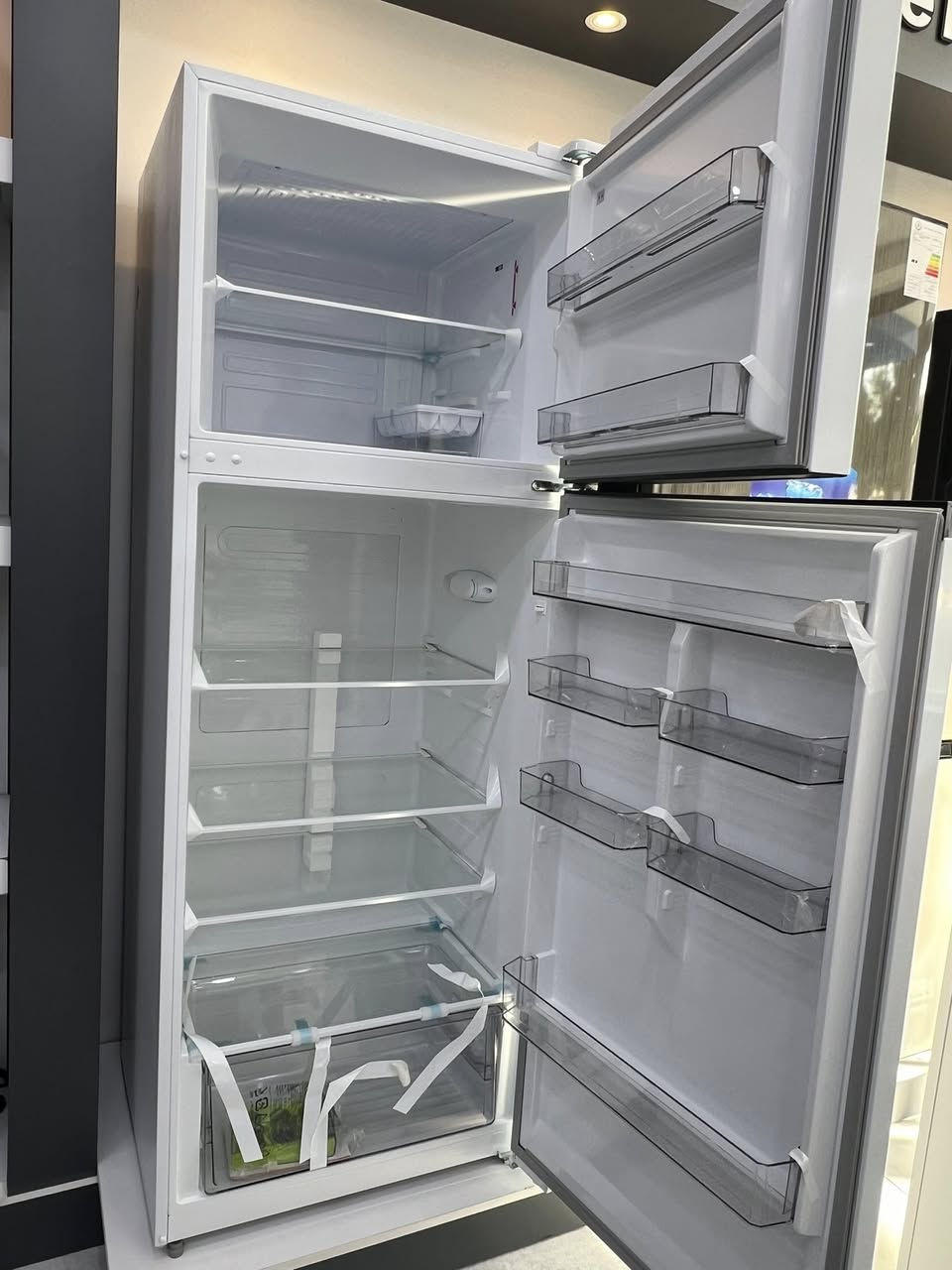 معرض صلاح آلدين للأثاث المنزلي للجمله والمفرد 
وصول وجبه جديده ثلاجات ميديا اصلي 23 قدم 
فريز خارجي مأطور نحاس اصلي ضمان ع مأطور 5 سنه صيانه 
***********
العنوان تكريت الزهور مقابل كليه تربيه البنآت مجاور تانكي المآء قرب غصن الزيتون
