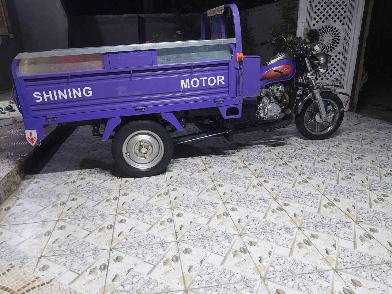 عمي ستوته اللبيع كله 21بس المحرك 24ايه نقصه مابيه خير من الله وهاذا رقمي واني خادم مكاني حله حي الجزهر ***********
