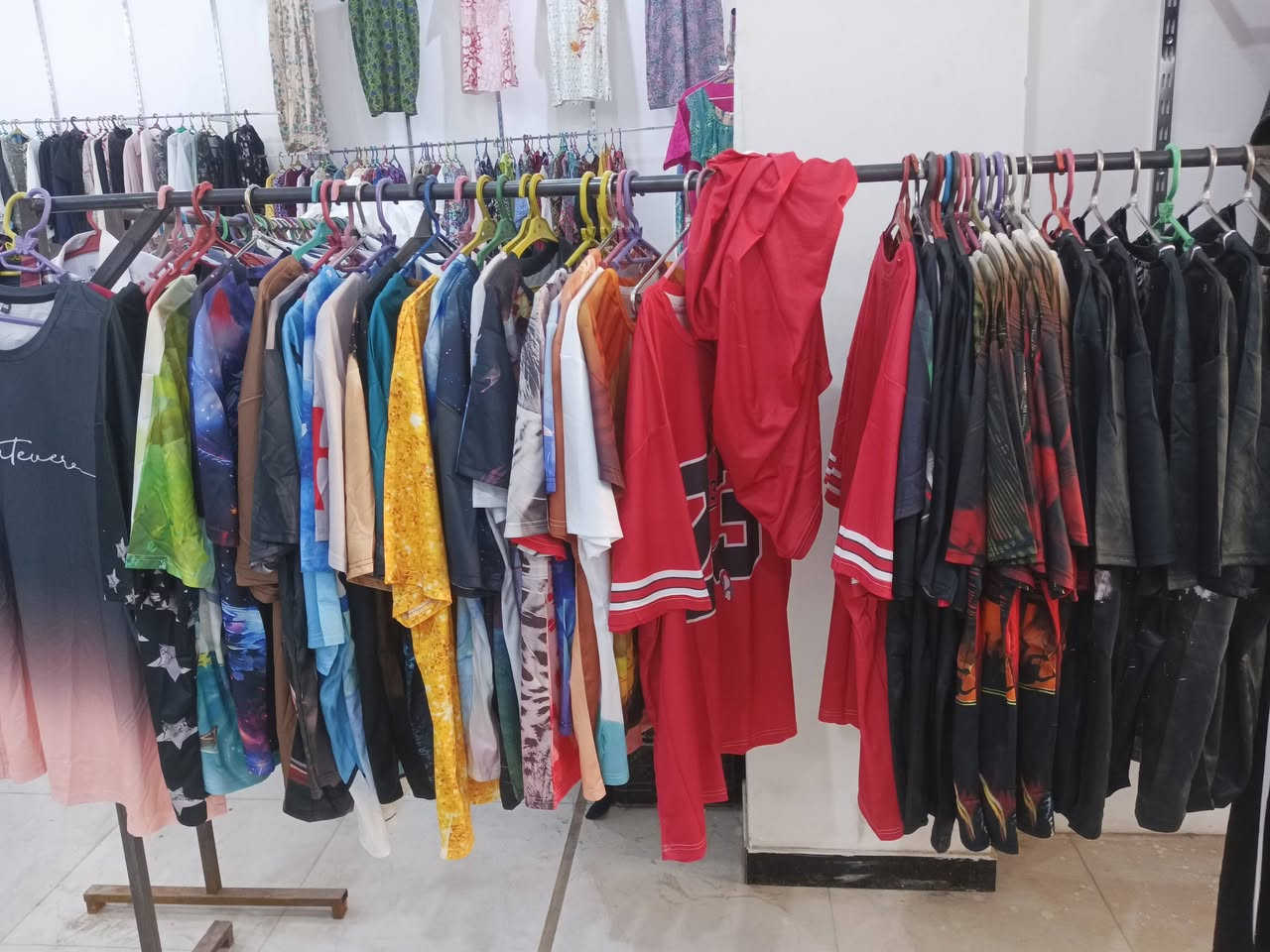 قياسات خاصة 
9XL
رجالي نسائي 
جديد غير مستخدم
سوق الشيوخ حي العسكري شارع الصورة قرب حسينة الإمام الحسن العسكري عليه السلام 
السعر 4000 فقط


**إذا كنت صاحب هذا الإعلان وتريد حذفه لأي سبب، رجاءا أرسل رسالة إلى الدعم الفني**