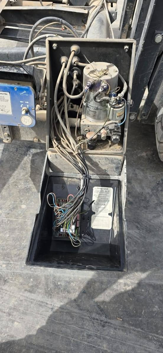 باب جك اتيكو البيع وموشراي الا نتصل  هاذه رقمه 
***********
