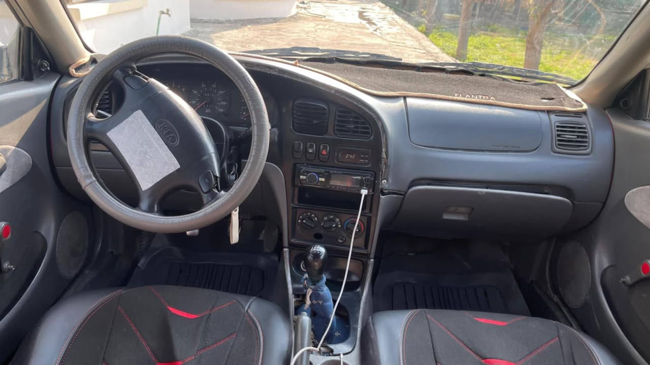 السلام عليكم 
كيا سبكترا 
موديل 2001
محرك 1800
كير عادي 
تبريدنقص كلج  تدفئه 
جاهزه من كلشي 
كهربائيات كلها شغاله
سعر 35
رقم الانبار دولي تحويل مباشر
العنوان راوه


**إذا كنت صاحب هذا الإعلان وتريد حذفه لأي سبب، رجاءا أرسل رسالة إلى الدعم الفني**