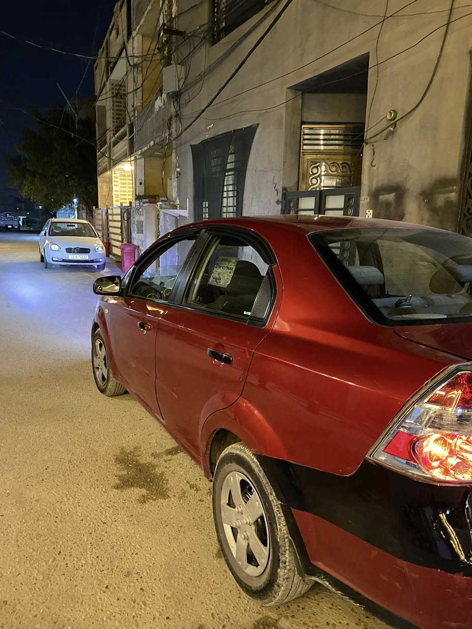 شفروليه أفيو موديل 2007 فول أوتماتيك
مكينة مفتوح ونظيفة جداً وارد امريكي ضربتها جاملغ فقط
رقم بغداد الجديد
العداد 235 ألف كم حقيقي

حدادية جديدة
مكينة وكير بحالة ممتازة (جدد)
السيارة جاهزة للاستخدام ولا تحتاج أي مصروف
السعر 59 وبيه مجال 

📞 للاستفسار: ***********
المكان : بغداد. سبع ابكار
