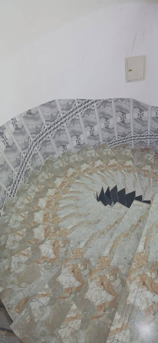 🥀الدار للبيع حي القادسية ثانية 🥀
🥀قرب شارع السدة لبيت جديد زيرو يرهم مراوس 🥀

🥀مساحة لبيت 150 متر واجهة 7.50 نزال 20 متر 🥀

لبيت طابقين يحتوي على اربع غرف نوم صالة مطبخ حولي 🥀 كراج سيارة 

🥀يرهم مراوس بقطعة  شارع سوري او الحكم او حي الوحدة  السعر لبيت 135 قابل لتفاوض 

☎️***********///***********
