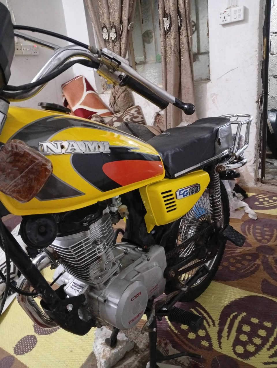 السلام عليكم دراجه للبيع الموديل 17 اوراق دراجه سكانر خير من الله بيها شغله واحده كهربايت مو شغاله مكاني كربلاء امن الداخلي*********** سعر 400 وبيها مجال حق الجيه الشراي يتصل واتساب شغال على الرقم
