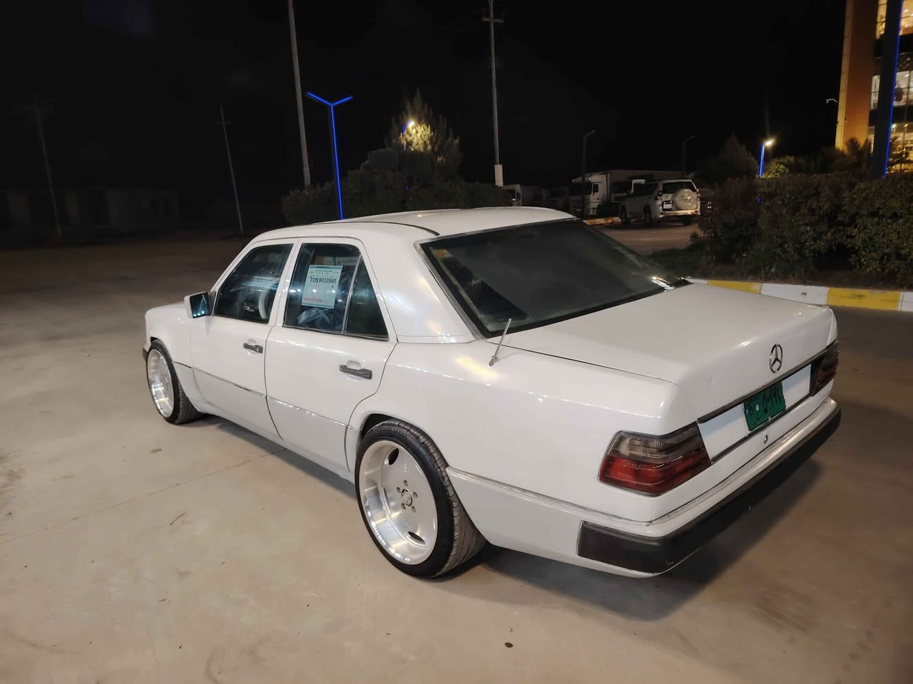 مرسیدز مۆدیل 1991سەنەوی اسڵی پاکانەی مروری لەگەڵە چوار تایەو ویلی لۆک مەکینەبەطە 2500تابڵێی پاکە سەیارە *********** Miami, FL
