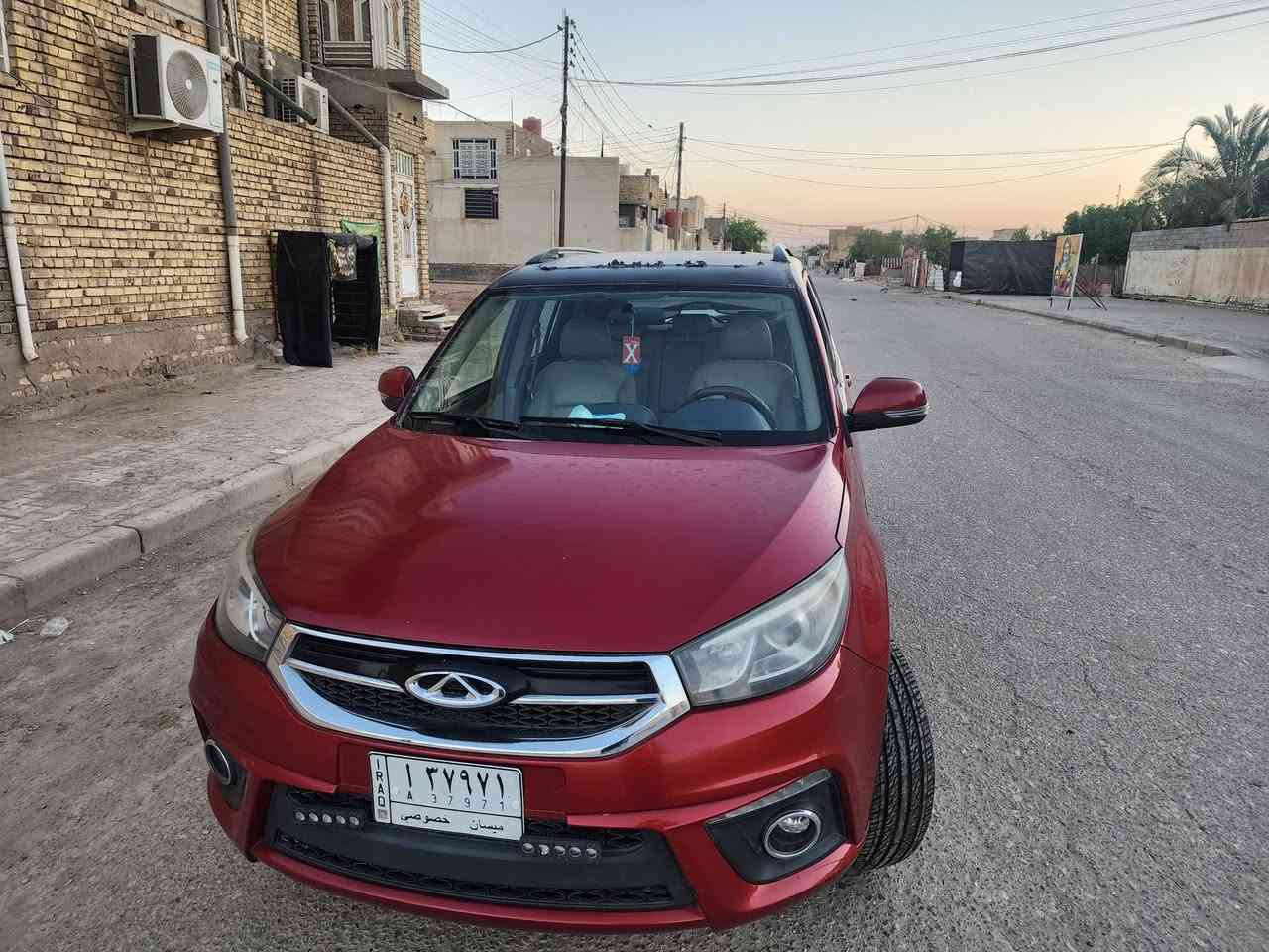للبيع شيري تيكو 3 موديل 2018
المواصفات:
• ماشية: 100 الف كيلو فقط
• محرك 2000 
• تبريد: ثلج ممتاز 
• السيارة: متجاية ومعدلة 
• مامفتوح لا مكينة ولا گير، استخذام شخصي 
• بيها ملاحظات بسيطة جداً ما تأثر عالمشي ويوكع من سعرها 

: السيارة محجوزة للبنك، باقيلها سنتين
اسويلك بيها وكالة عامة بيع وشراء وين ما تريد، وتكدر تفحص وتسوق براحتك

شغلها نظيف والسيارة واكفة على حيلها
 من الداخل نضيفة، سيارة اعتمادية 

السعر: ٤٩ ورقه 
ملاحظة: البيع للشراي الصدگ، وافحص وين ما يعجبك

للاستفسار: ***********
العنوان: العمارة
